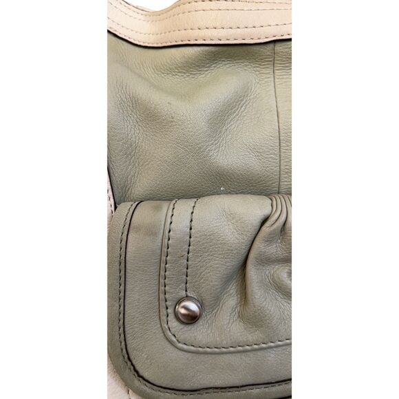 B. Makowsky sage green and white leather slouchy shoulder bag - Picture 3 of 12